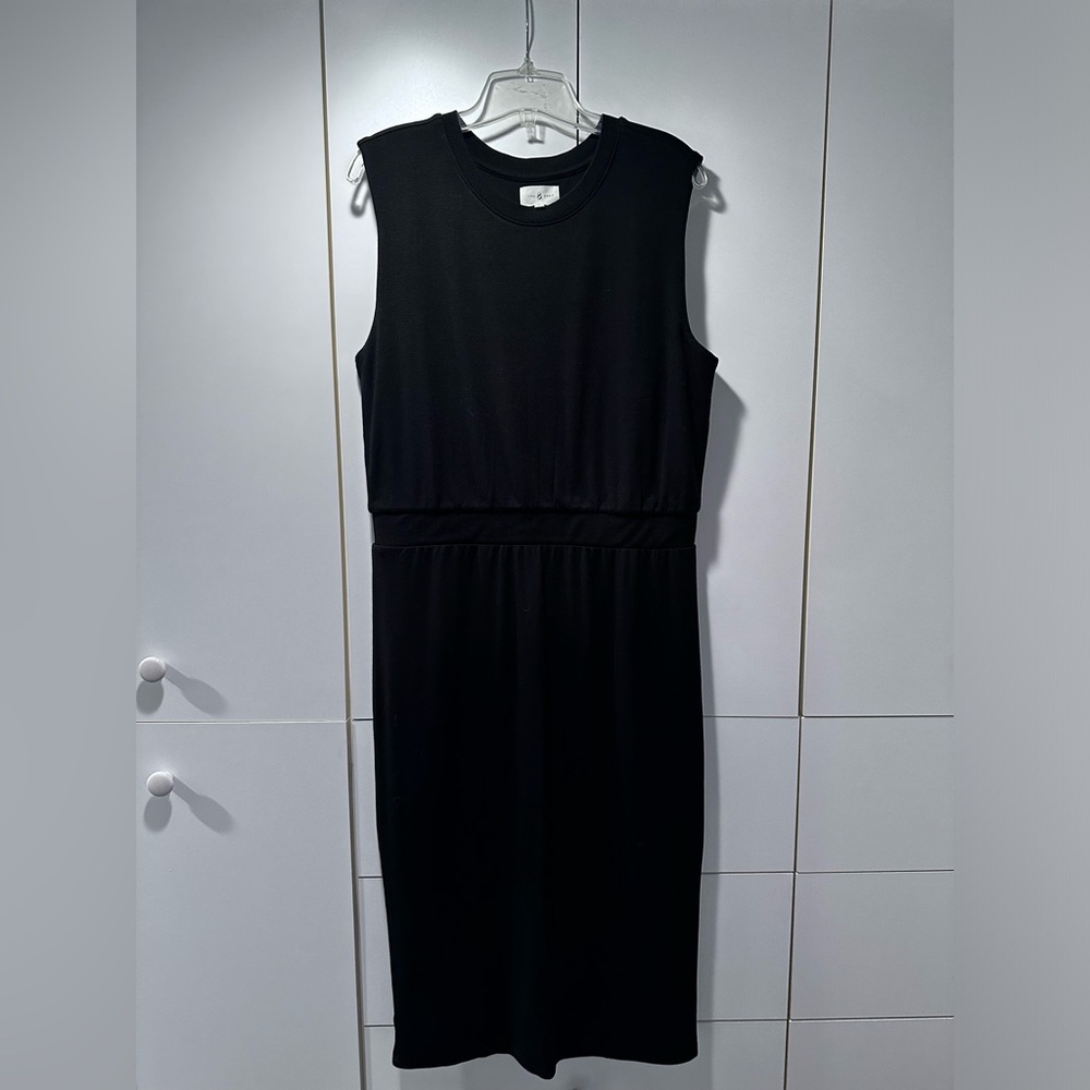 NWT Lou & Grey Signaturesoft Column Midi Dress
